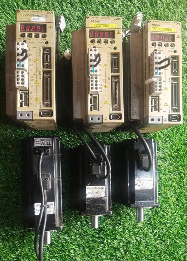 Servo Set SGDM-04ADA-R SGMAH-04AAA2B